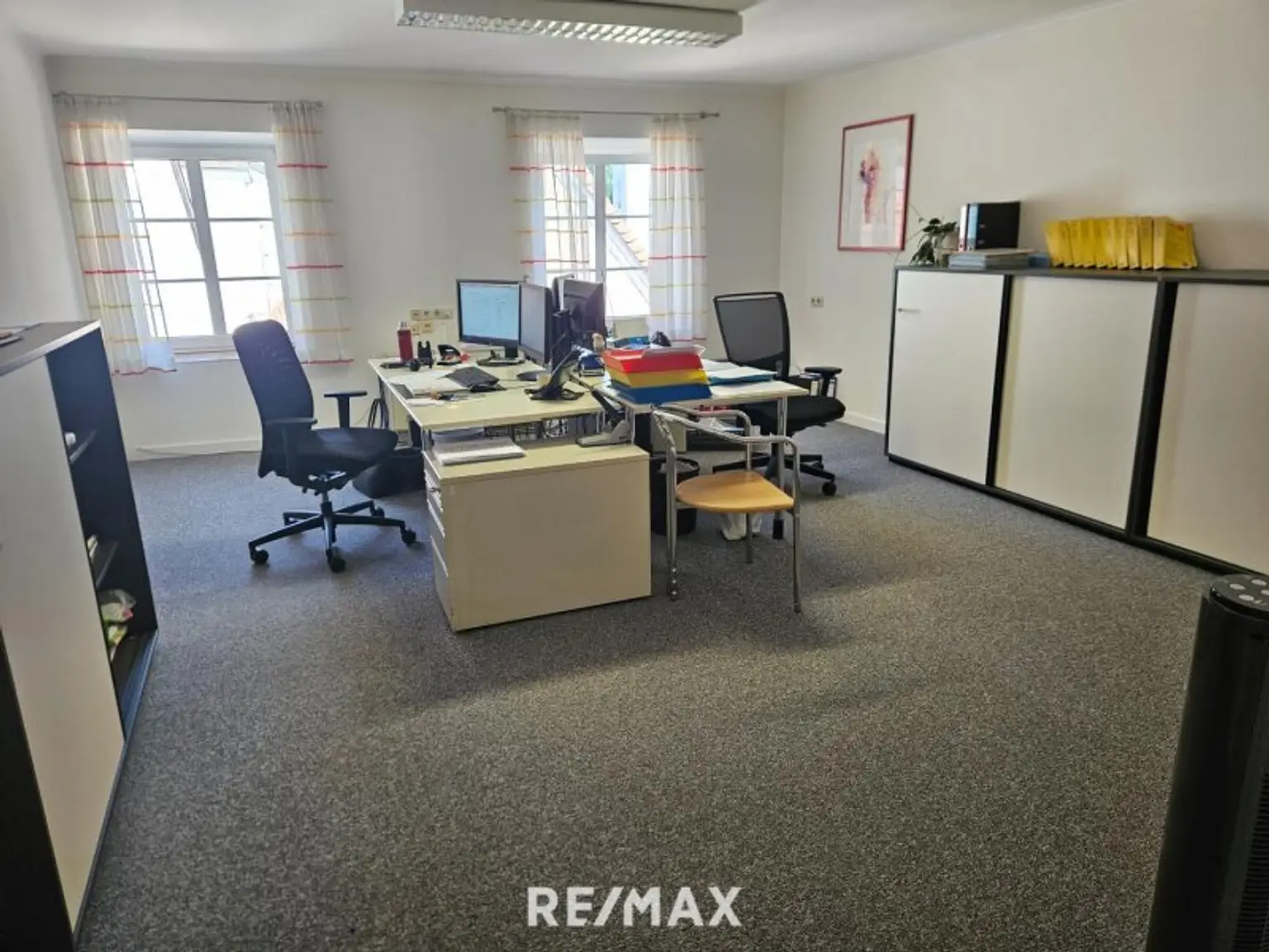 Zimmer-Büro im 2.OG