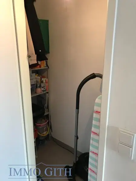 MODERNE & HELLE CA. 45 m² GROSSE 2-ZIMMER-WOHNUNG MIT LIFT, KELLERABTEIL IN DER RÖMERGASSE (1160 WIEN) ZU MIETEN!