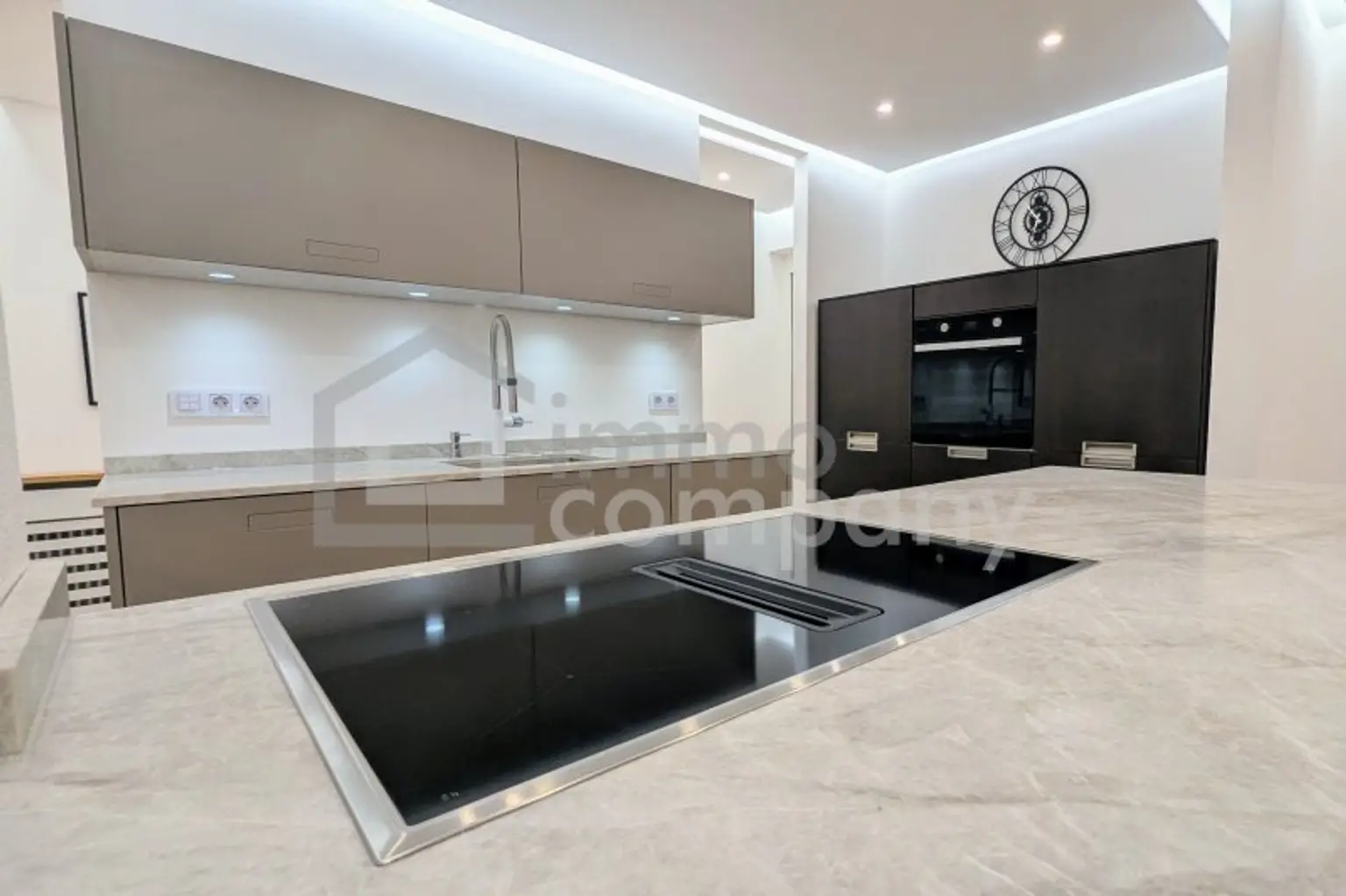 Exklusive 2-Zimmer-Wohnung mit Seeblick - Süd-West-Terrasse & moderner Einrichtung!