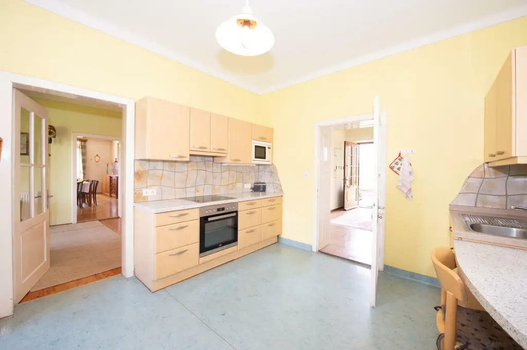 Ein Anwesen voller Möglichkeiten – großzügiges Haus mit Traumgrundstück