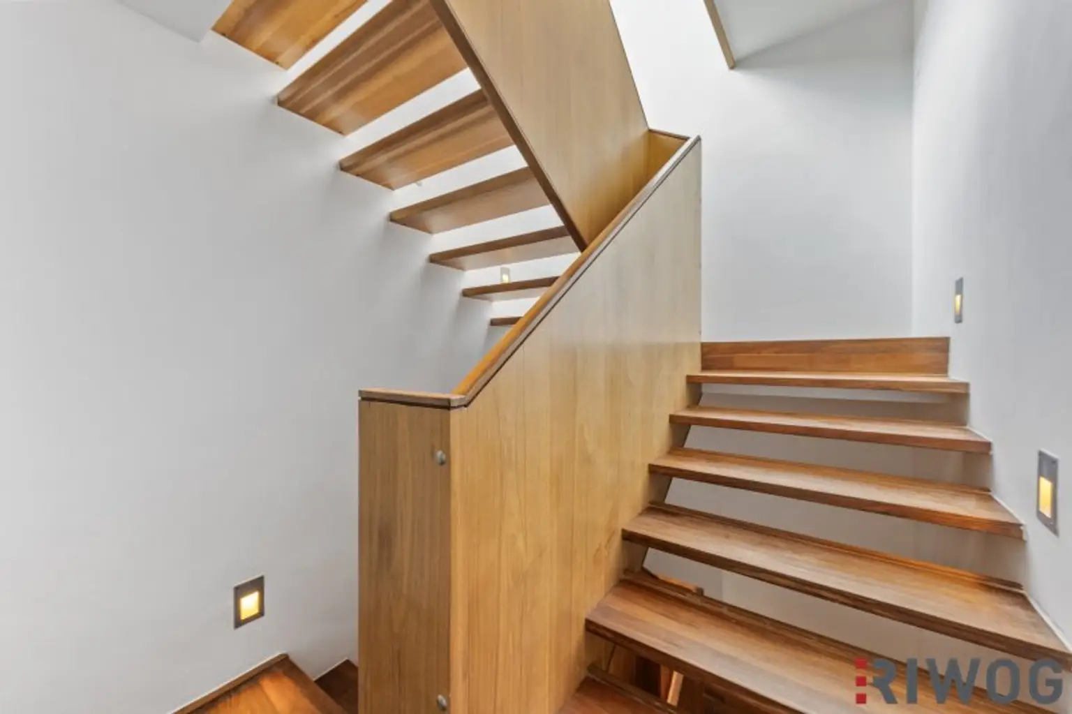 Domizil im Herzen von Grinzing - inklusive 90m² Dachterrasse und separater Büroeinheit I Praxis