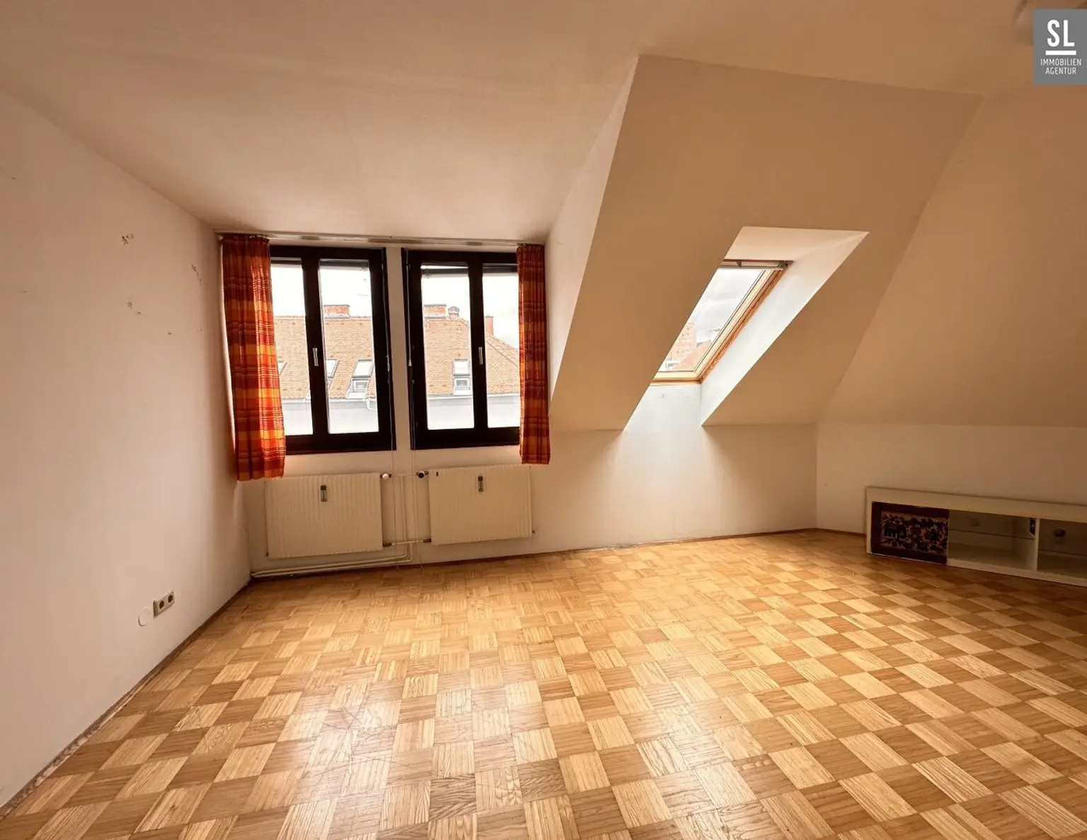 Anleger aufgepasst - ruhige 100m² Wohnung zu einem günstigen Preis - keine Investition erforderlich - 3 getrennt begehbare Räume - 6 Rad-Min zur FH Joanneum