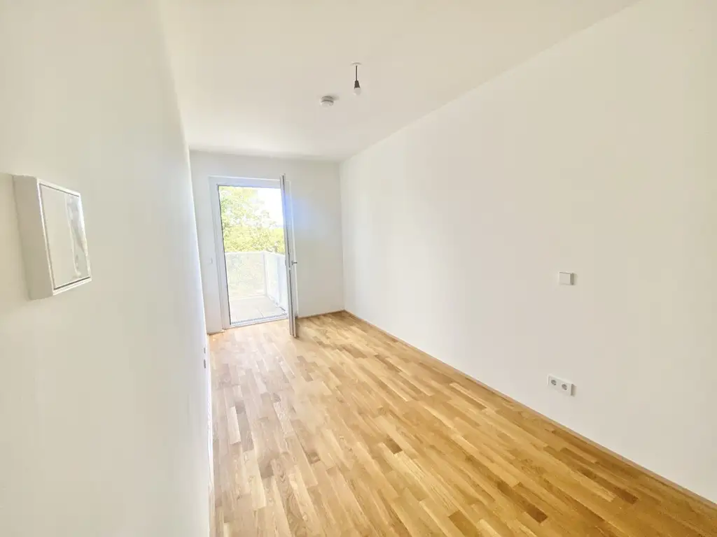 TOWNHOUSE - 4 Zimmer Wohnung  mit Terrasse und Garten U3 Erstbezug