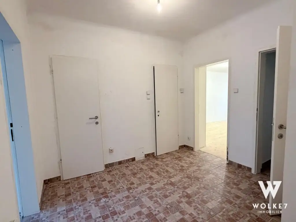Großzügige 4,5-Zimmerwohnung mit separater Küche und Balkon in den Innenhof! | Beste Lage in 1140 Wien