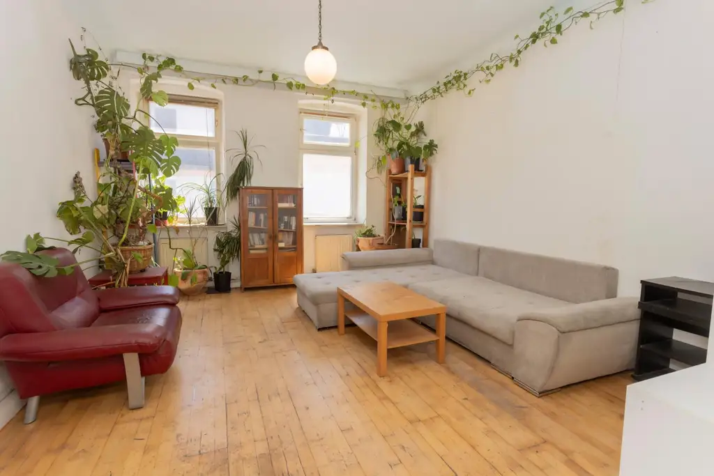 Investieren oder selbst gestalten – 3.Zimmer - 63 m² Altbaujuwel im 16. Bezirk