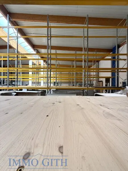 891 m² Lagerhalle in 1230 Wien (Talpagasse) zu mieten! – 2 Sektionaltore, U6 & Autobahn-Nähe, videoüberwacht