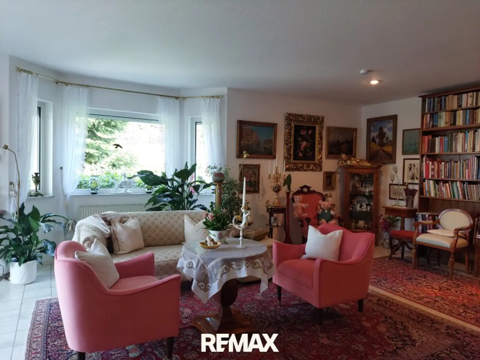 gemütliches Beisammensein im Wohnzimmer