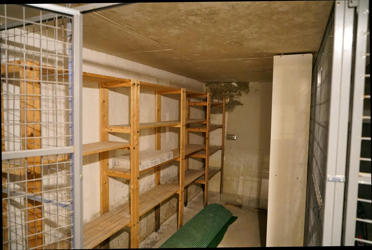 Einziehen und wohlfühlen! Moderne 2-Zimmerwohnung in Grün- und Ruhelage mit Terrasse und Eigengarten – Carport inklusive!