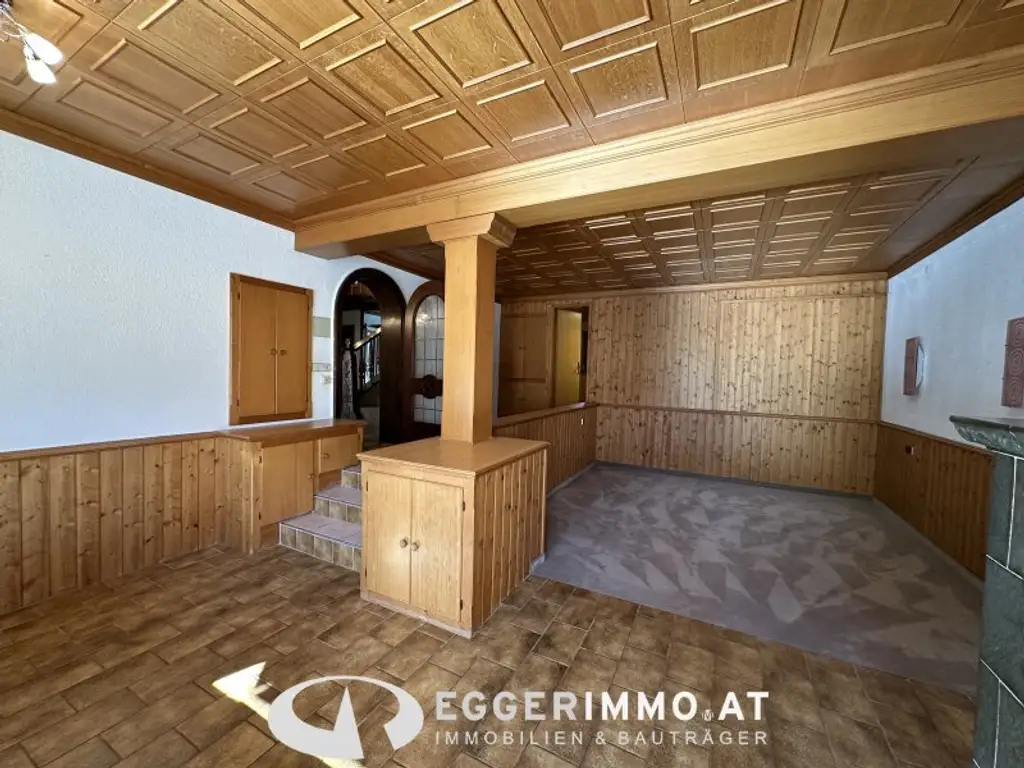 Spacious Detached House with Garconniere in Country House Style with Large Garden for Rent