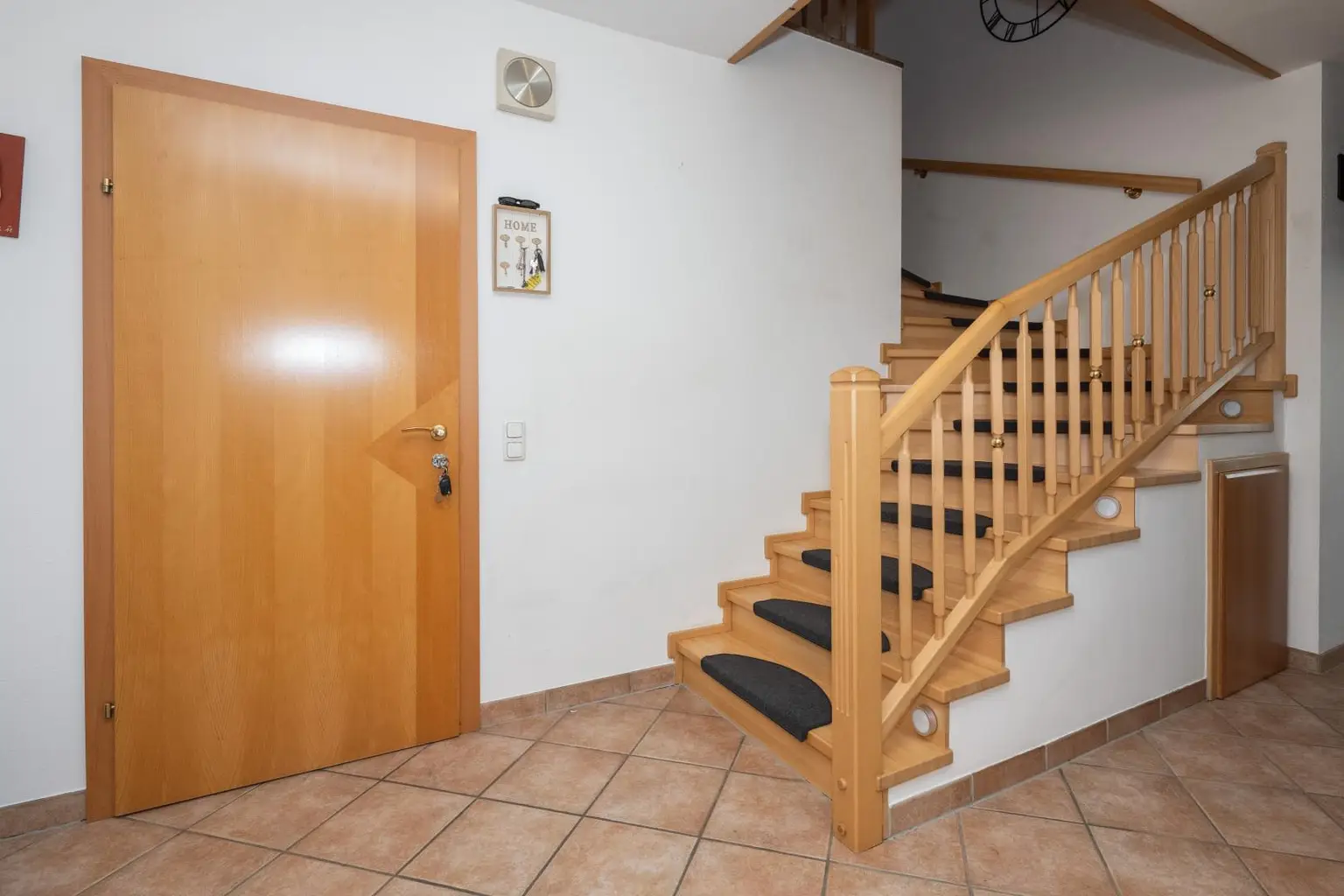 „Anleger-Hit“ Wohnhaus mit 3 Wohnungen und Garten!
