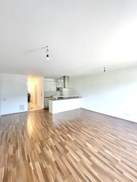 Charmante 2-Zimmer-Wohnung mit Terrasse und Garten, sowie zwei Aussenstellplätze