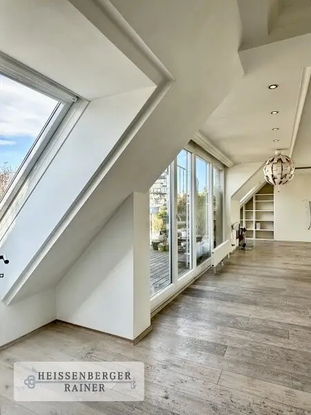 PENTHOUSE MIT TRAUMHAFTEN TERRASSEN /// TOLLER GRUNDRISS /// ALSER STRASSE, ELTERLEINPLATZ