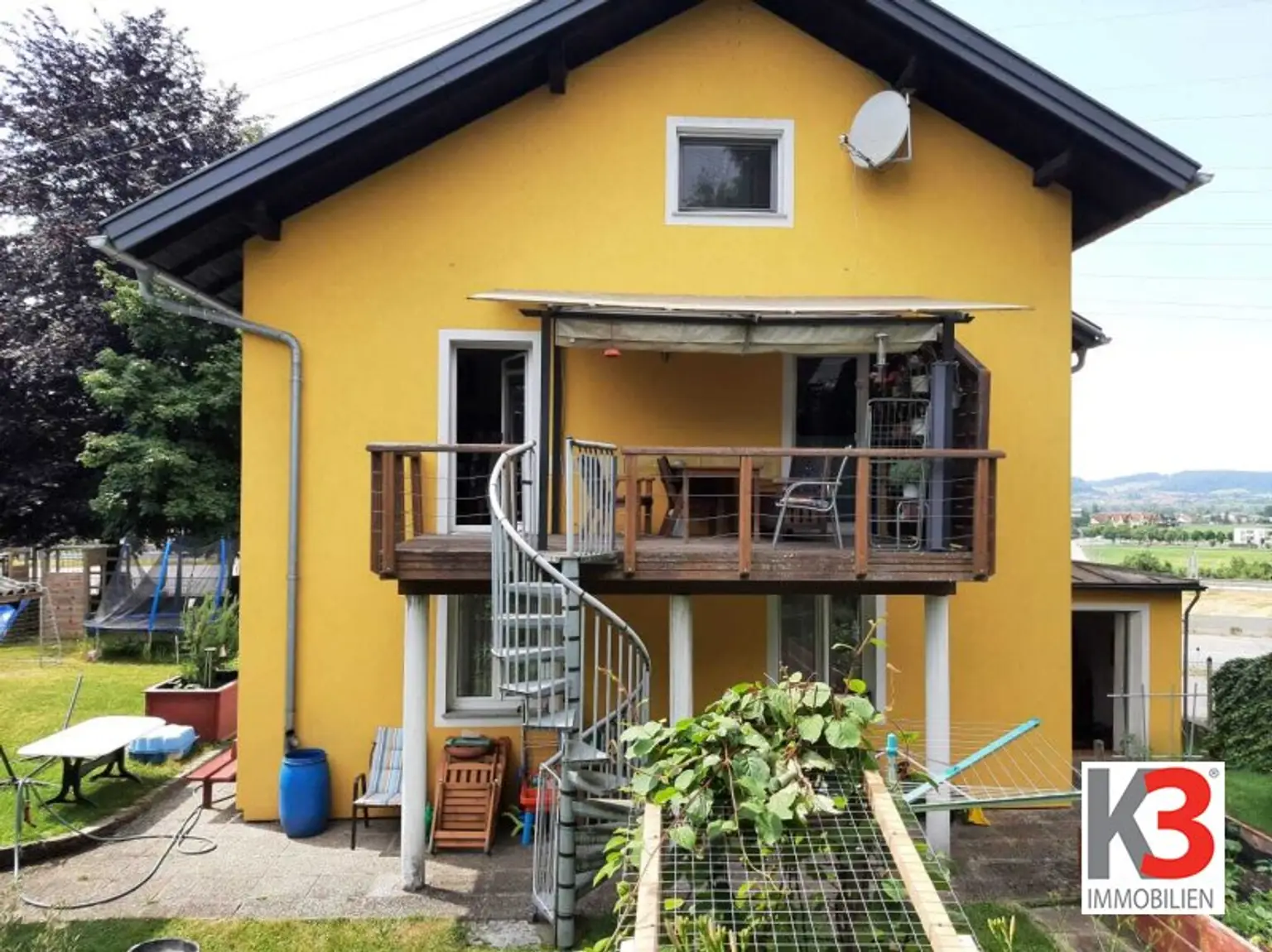 K3 - Zweifamilienhaus in Ranshofen: 8 Zimmer, Garten, Balkon - auch für Anleger geeignet!!