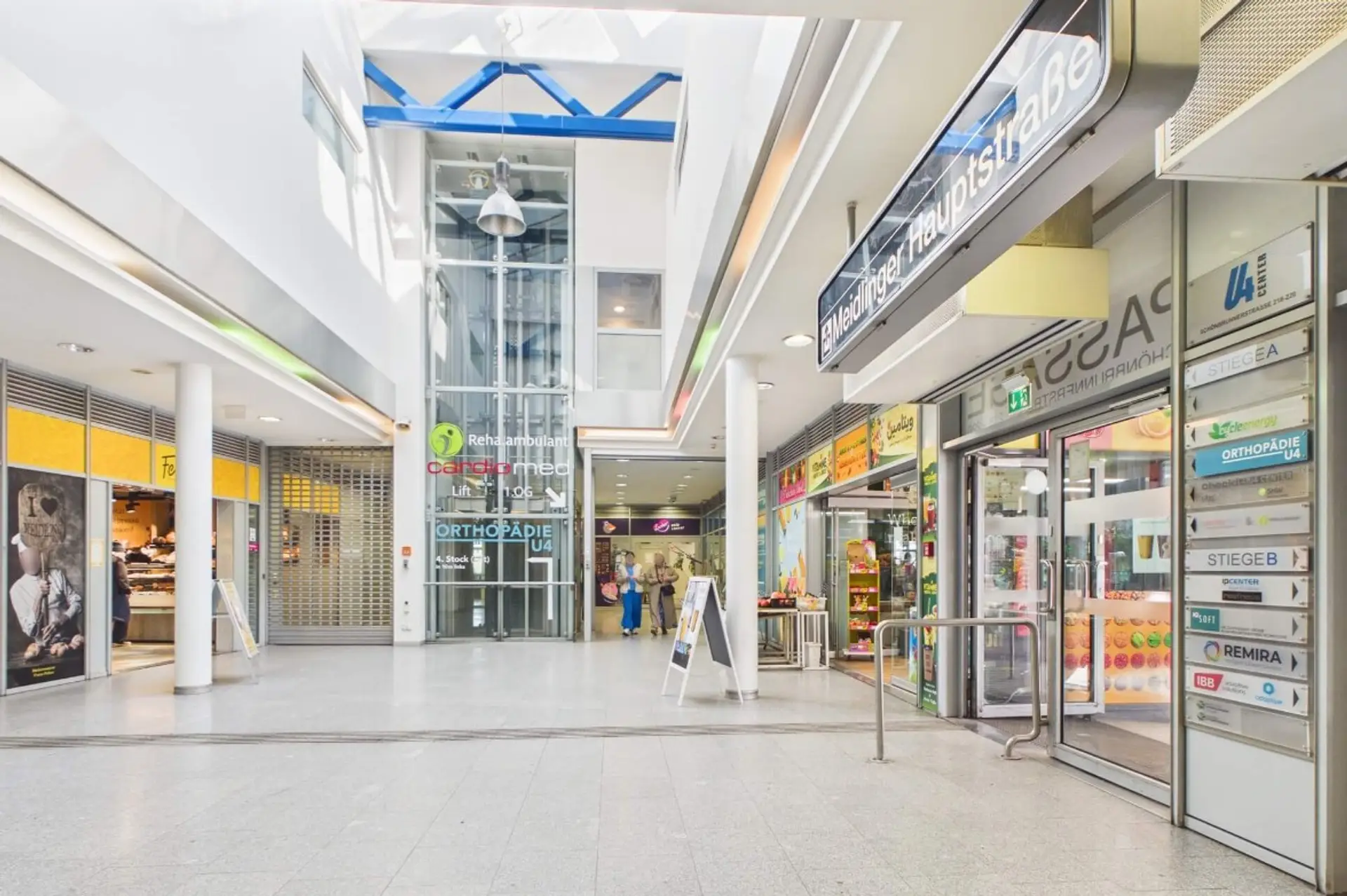 1120 Wien, U4 Center EG Mall