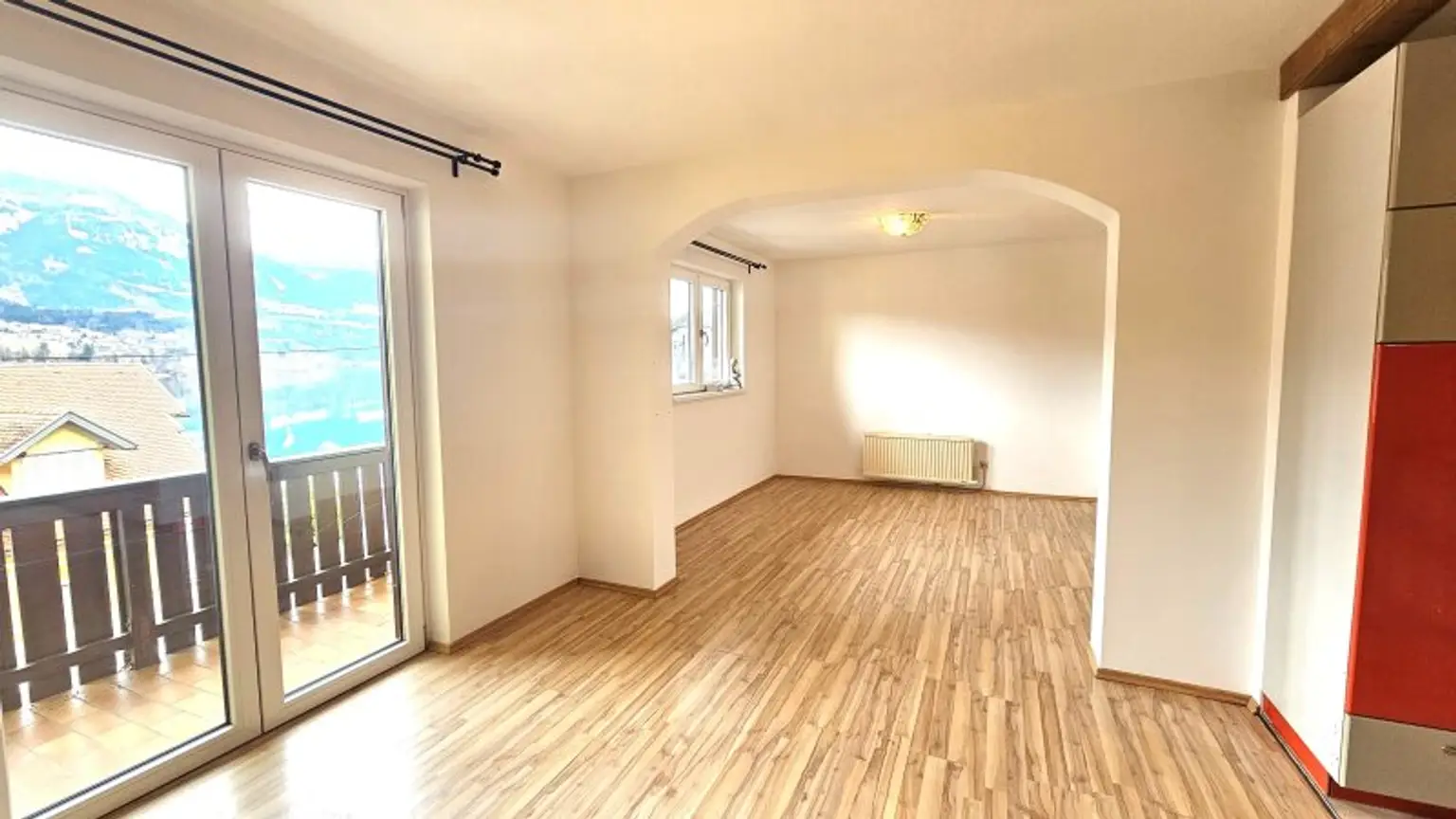 Wohn-/Esszimmer - Wohnung - Seeboden - miete