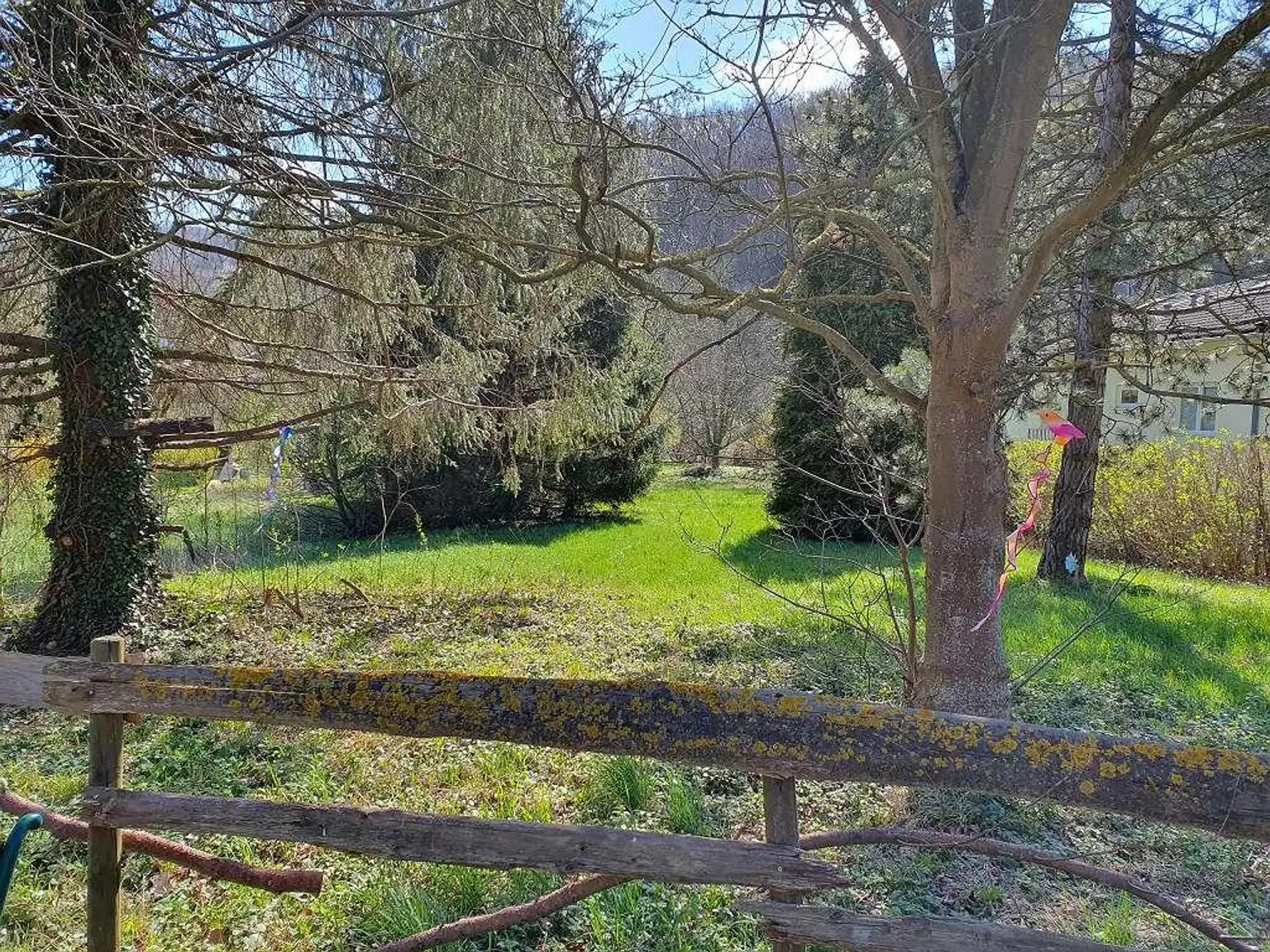 Großzügiges Baugrundstück mit ca. 1.070m2 in 3400 Klosterneuburg - Maria Gugging (Bauklasse I und II)