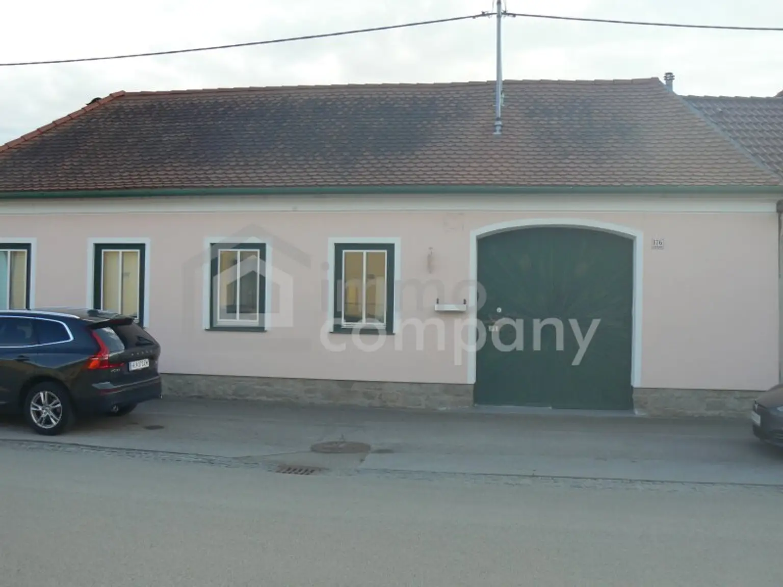 Einfamilienhaus in Großkadolz: Sanierungsbedürftig, 110m² für nur 72.000€!