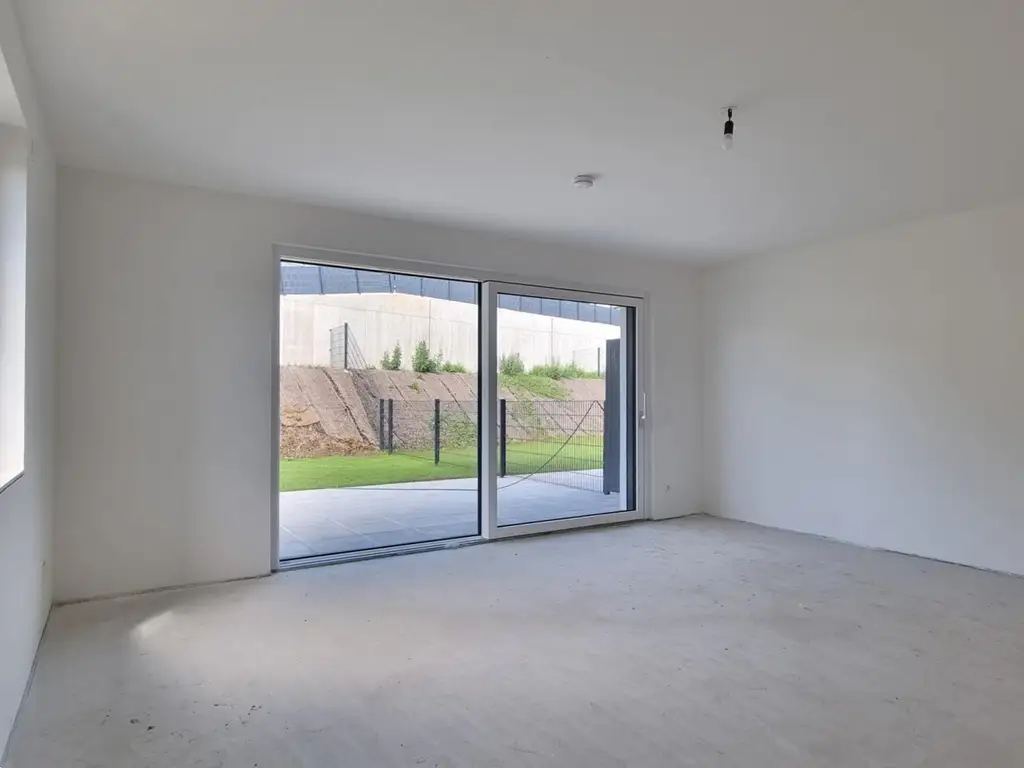 NEUBAU-GARTENWOHNUNG IN SONNIGER RUHELAGE