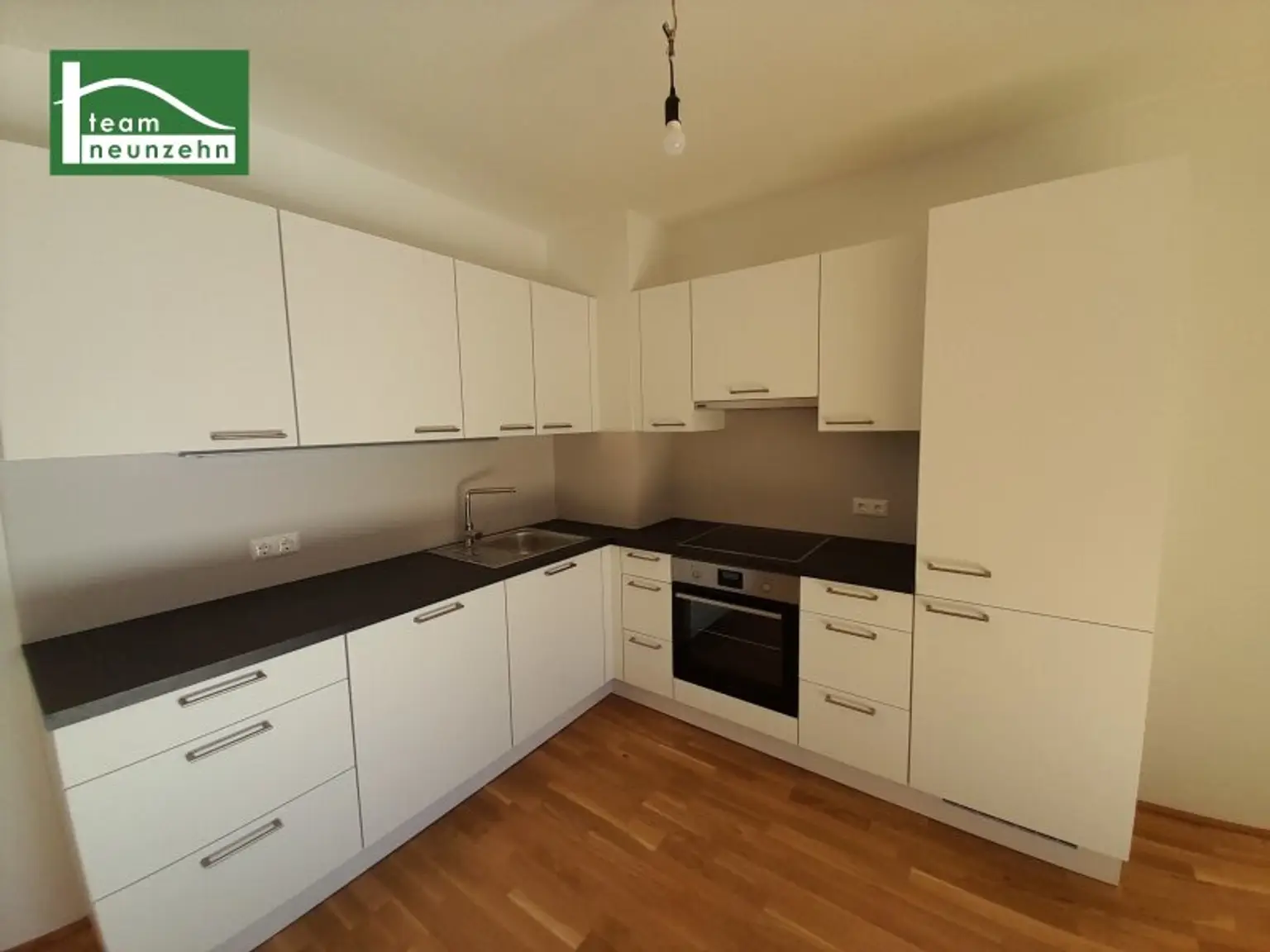 Moderne 3-Zimmer-Dachgeschosswohnung in idealer Lage! Karmeliterhof - Neubauwohntraum beim Rathausplatz