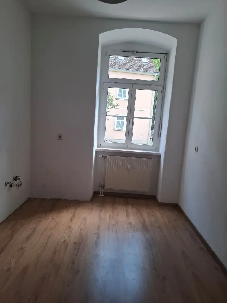 Unmöblierte 2-Zimmer-Altbauwohnung im Halbstock in Thörl nahe Kapfenberg zu mieten !