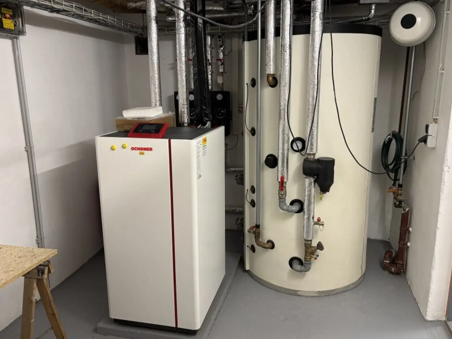 ** FAMILYS BEST **   Reinersdorf !! Bungalow mit ca. 122 m2 Wfl. in ruhiger, idyllischer Ortsrandlage mit ca. 1.200 m2 Eigengrund !!