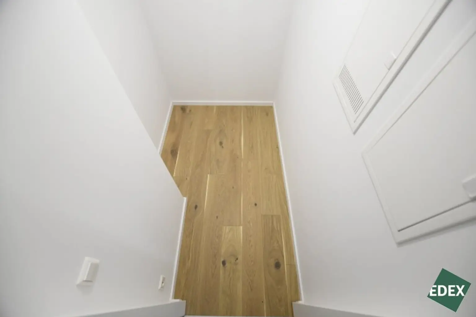 Erstbezug nach Sanierung: Schöne 2 Zimmer-Wohnung nahe Meidling Bahnhof