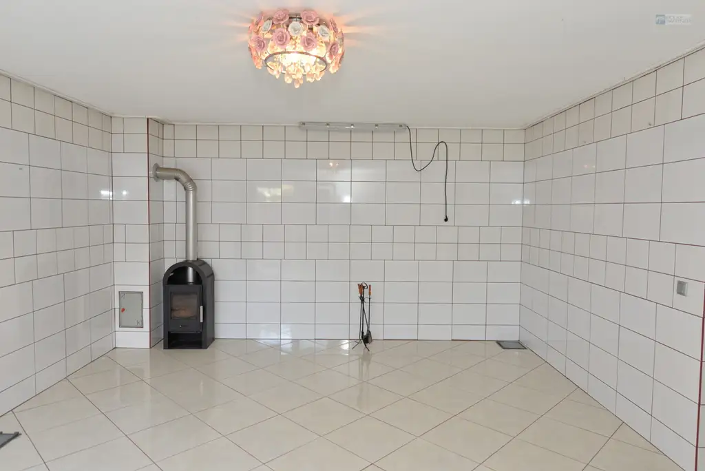 SE(H)ENSUCHT: SIEH DEN SEE!   EINFAMILIENHAUS IN MÖRBISCH MIT SEEBLICK, CARPORT & SOMMERKÜCHE