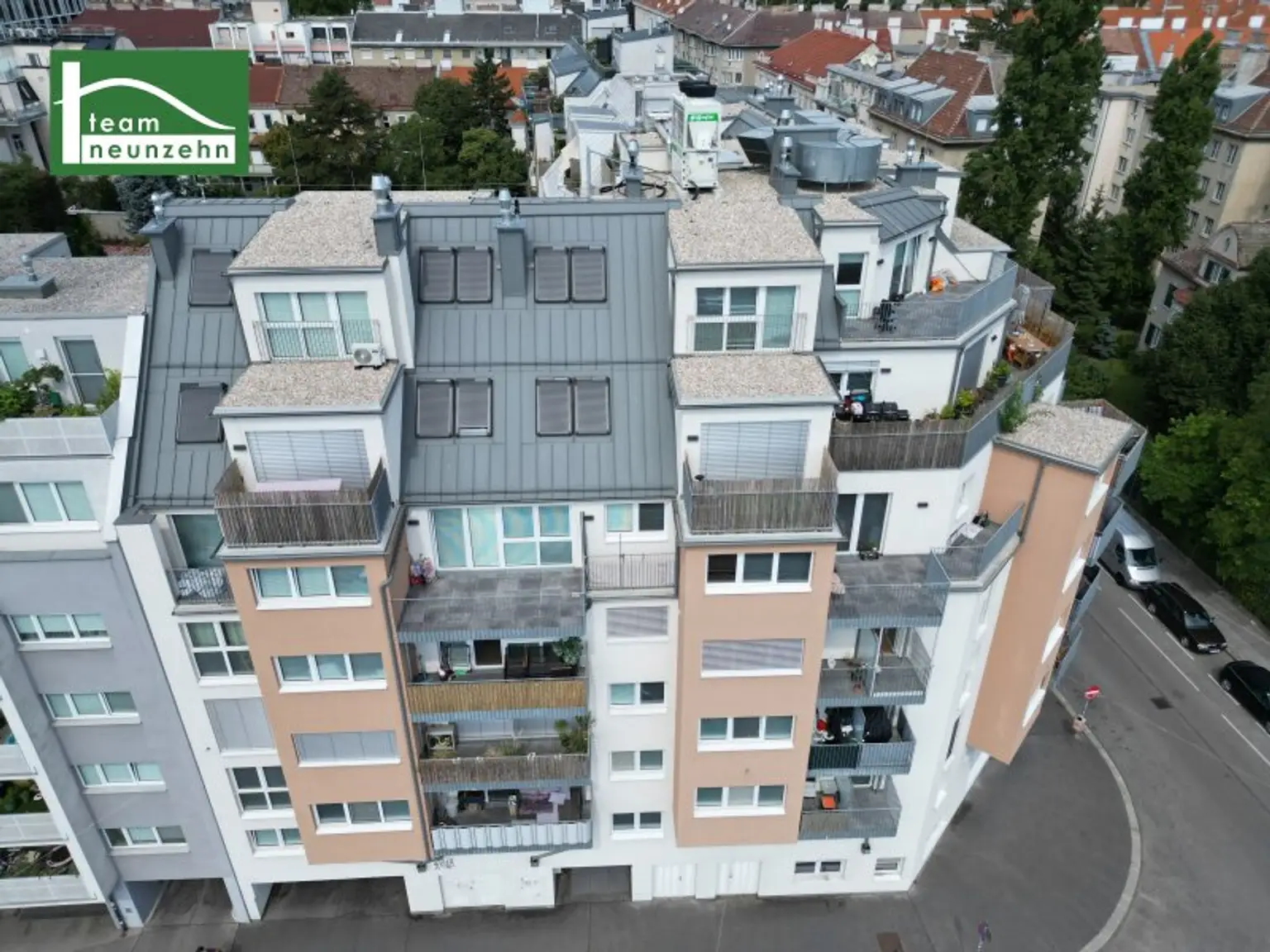 Ein Gläschen Wein auf Ihrer Terrasse im Erstbezug Neubau in gehobener Lage! U6 - JETZT ANFRAGEN