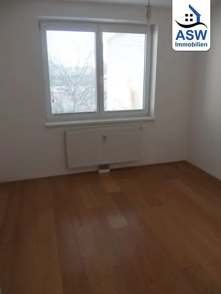 Sonnige 3-Zimmerwohnung mit Loggia Nähe Linzer Straße