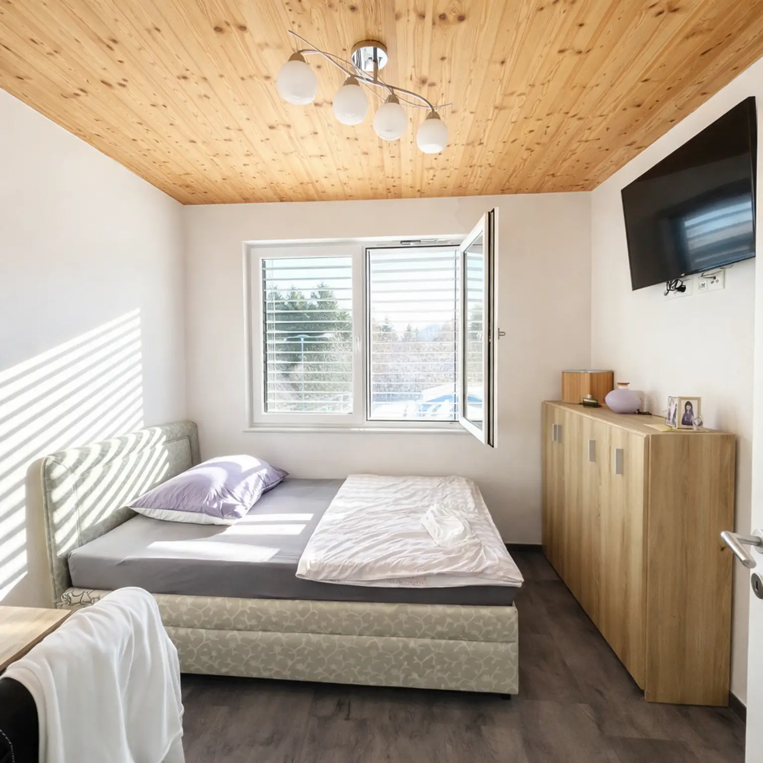 Zimmer EG