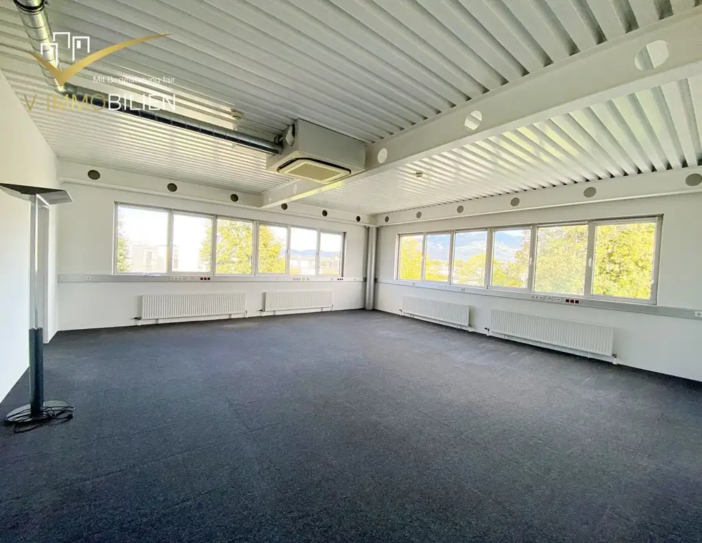 Lichtdurchflutete - Klimatisierte Bürofläche