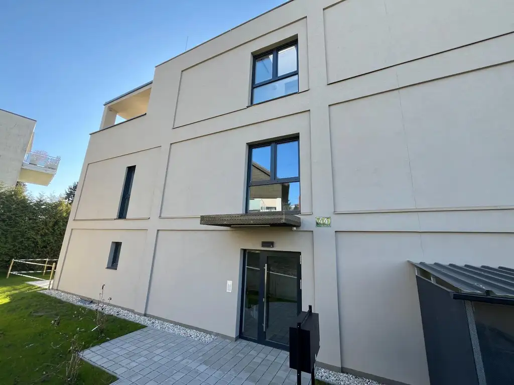 Erstbezug! stylische Penthouse Wohnung mit großer Terrasse und sensationellen Stadtblick in Waltendorf!