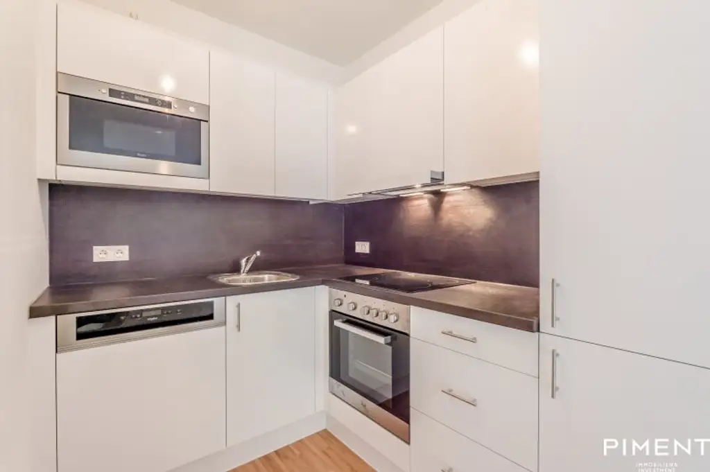 2 ZIMMER WOHNUNG MIT INNENHOFBALKON!