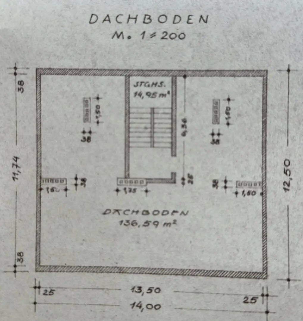Sanierungsbedürftige 4 Zimmer Wohnung mit Potential