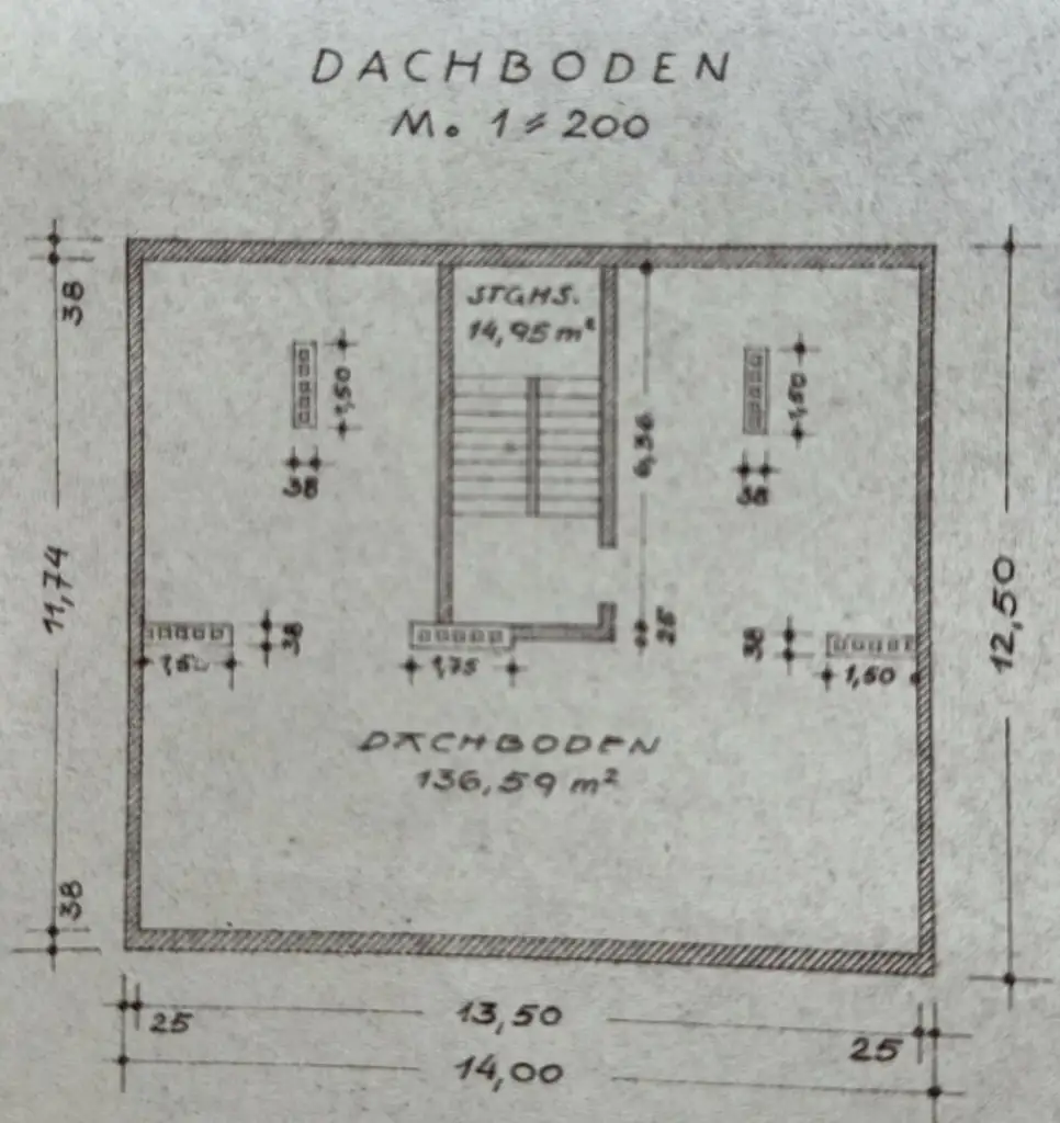 Sanierungsbedürftige 4 Zimmer Wohnung mit Potential