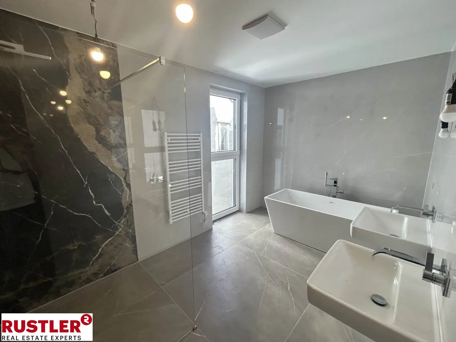 20250820_133246745_i