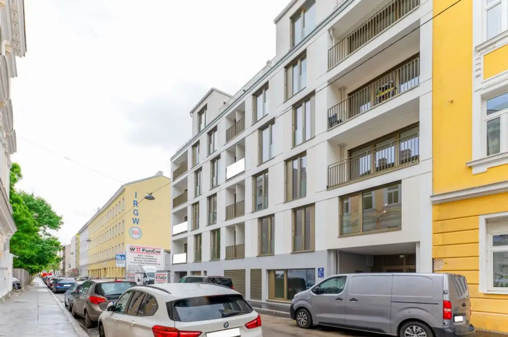 Erstbezug ab Dezember! 2-Zimmer-Loggiawohnung inkl. Stellplatz und Garten zu vermieten!