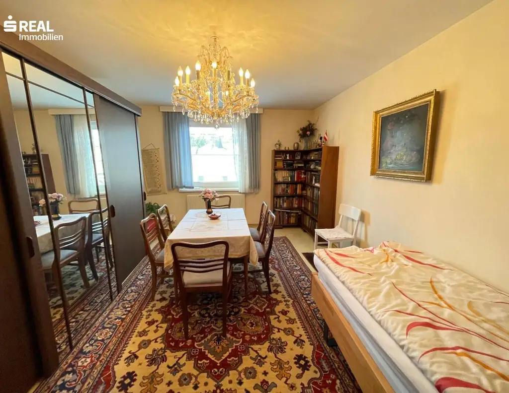 Helle & gut aufgeilte 3 bis 4 Zimmer-Wohnung in zentraler Lage mit Gemeinschaftsgarten