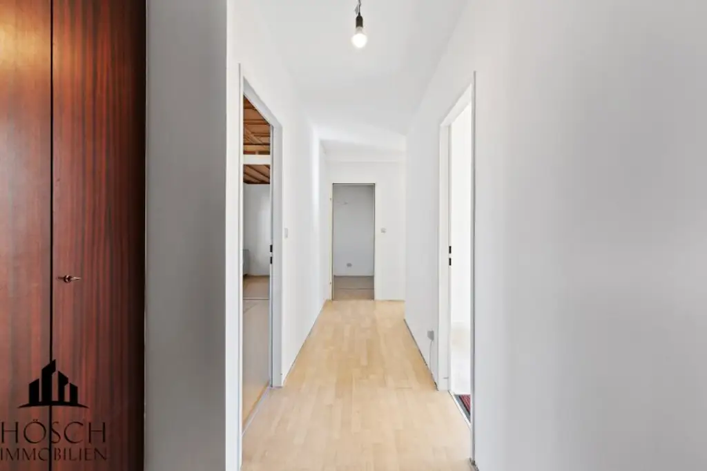 Zwei-Zimmer-Wohnung mit toller Freifläche in attraktiver Lage