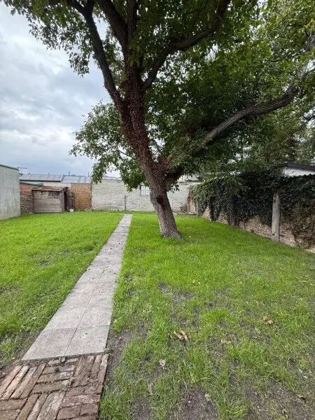 Haus im 23. Bezirk nahe U-Bahn