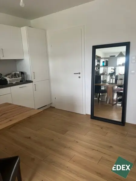 Ab Oktober: Schöne 2-Zimmer-Wohnung mit Balkon direkt bei der U3
