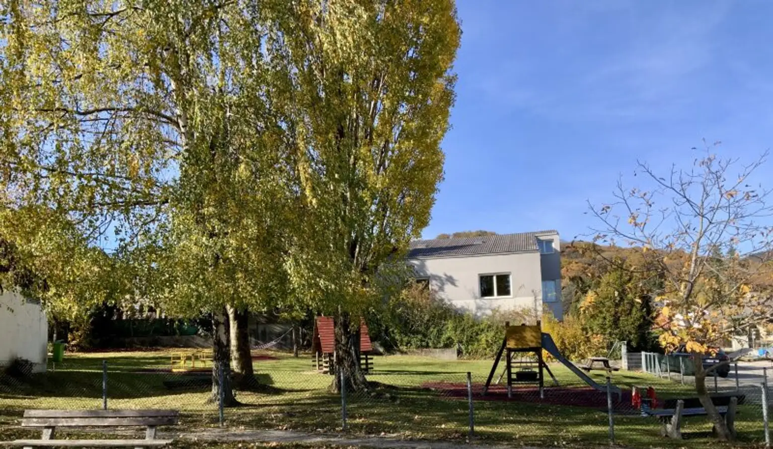 Sonniges Baugrundstück 640 m² in Perchtoldsdorf - auch für Bauträger geeignet - 630.000 €