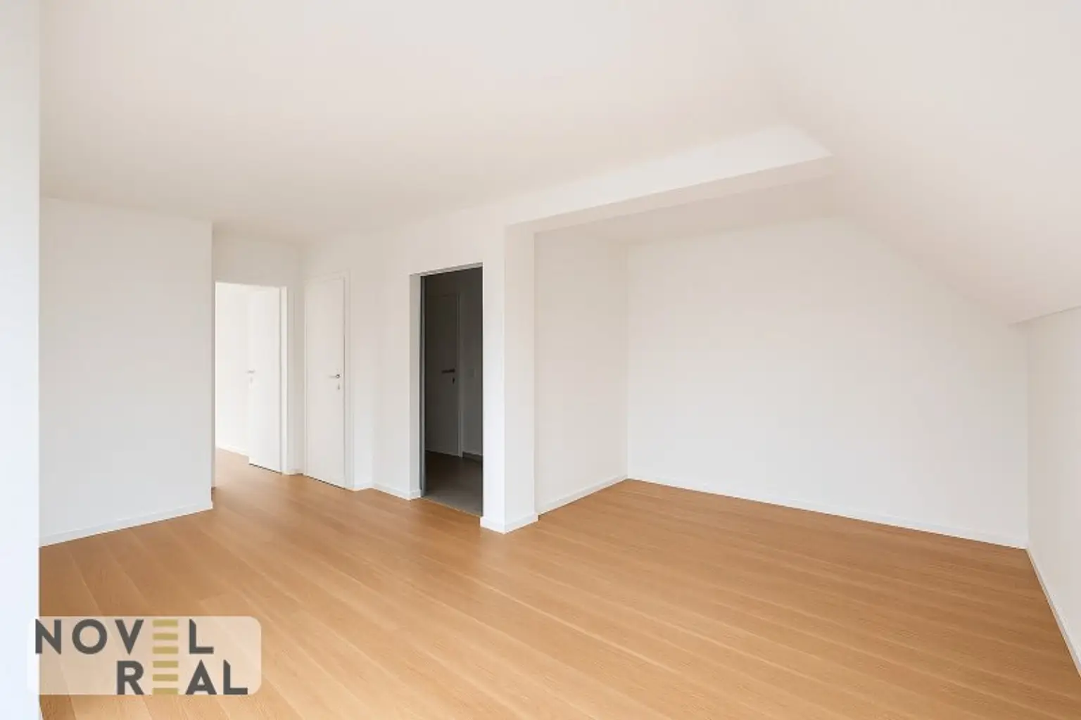 Exklusive Dachgeschoss-Wohnung mit großzügiger Terrasse