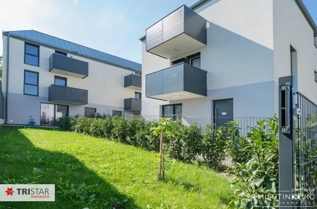 Neu in 2331 Vösendorf++ Erstbezug++Schlüsselfertig++Moderne Doppelhaushälfte für Jungfamilien mit großzügiger Außenfläche 2 Gärten + 2 Terrassen + 4 Balkone++ Gesamtnutzfläche: ca. 240 m²