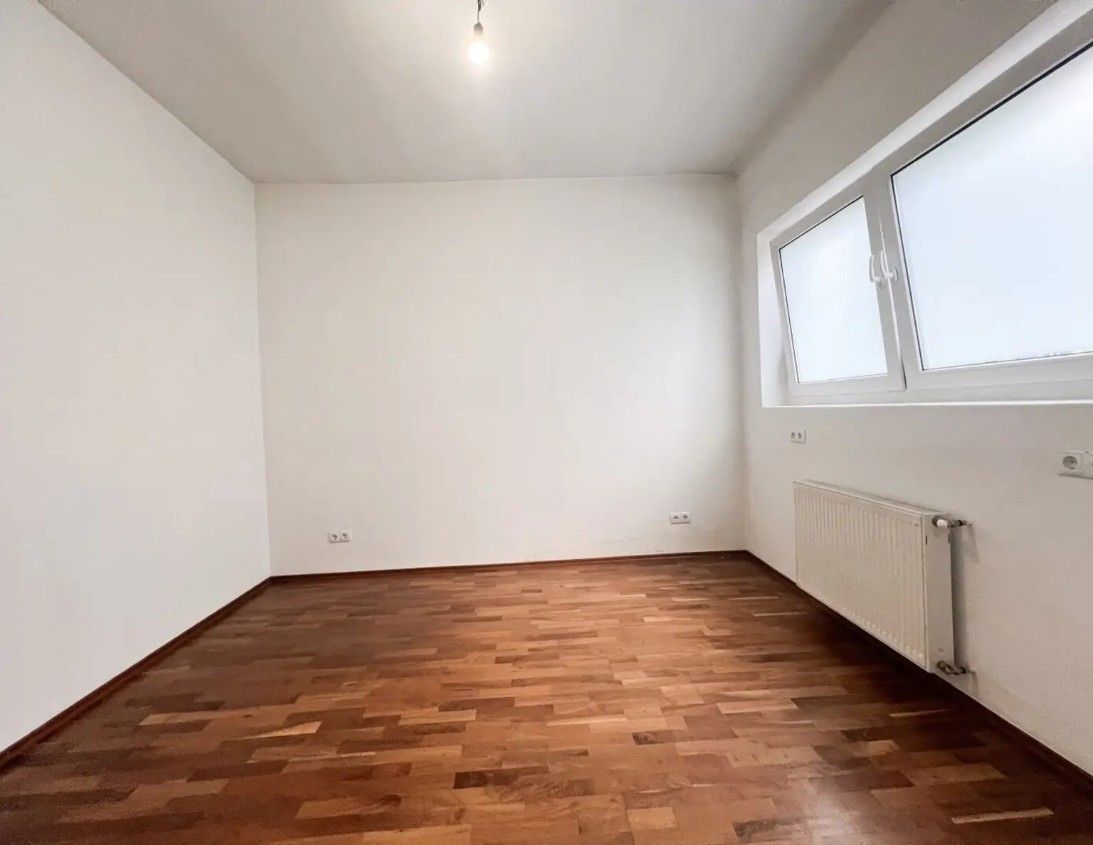 Universelle Liegenschaft mit der Möglichkeit der Bebauung, Baugenehmigung vorhanden, hervorragende Infrastruktur / Lend Graz