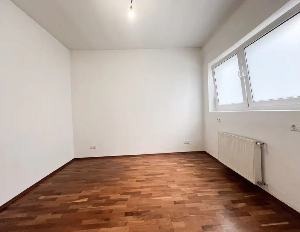 Universelle Liegenschaft mit der Möglichkeit der Bebauung, Baugenehmigung vorhanden, hervorragende Infrastruktur / Lend Graz