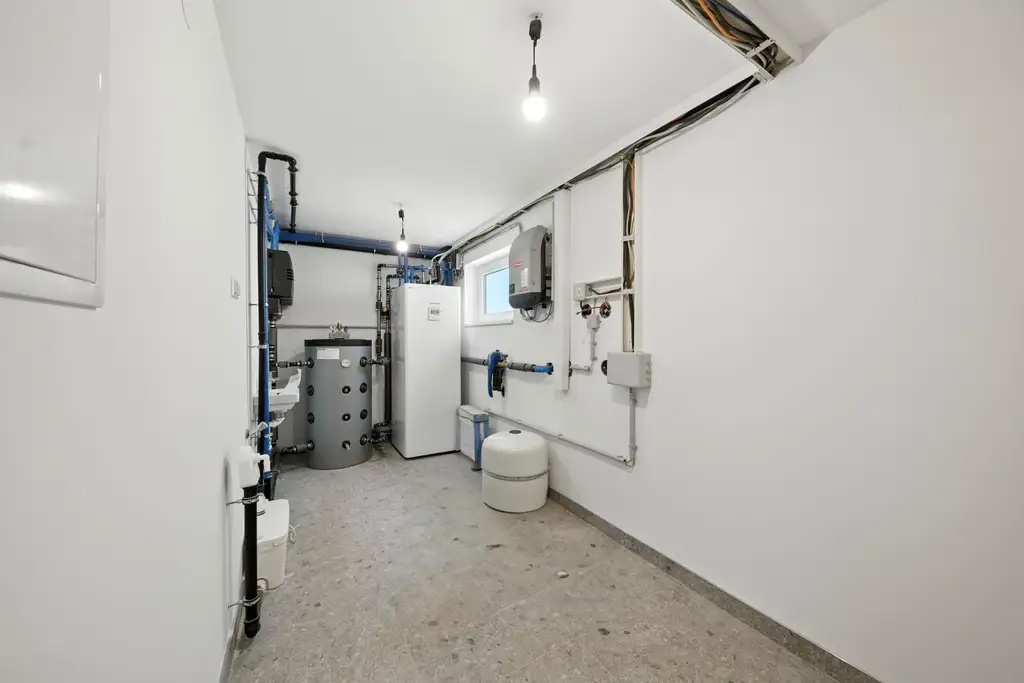 SCHLÜSSELFERTIG! MODERNES WOHNEN AM LAND - HOCHWERTIGER BAUMEISTERQUALITÄTSBAU IN SIERNDORF!