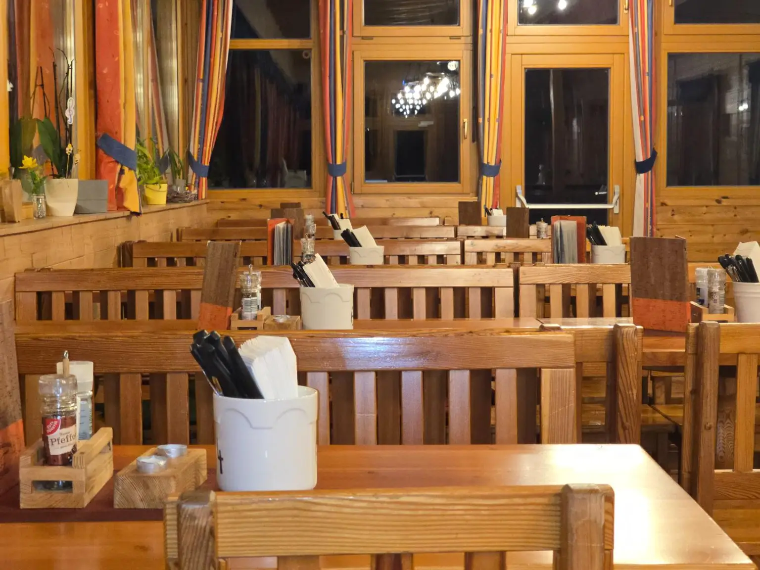 Großes Haus für Visionäre in Aussichtslage (Buschenschank, Weingärten)