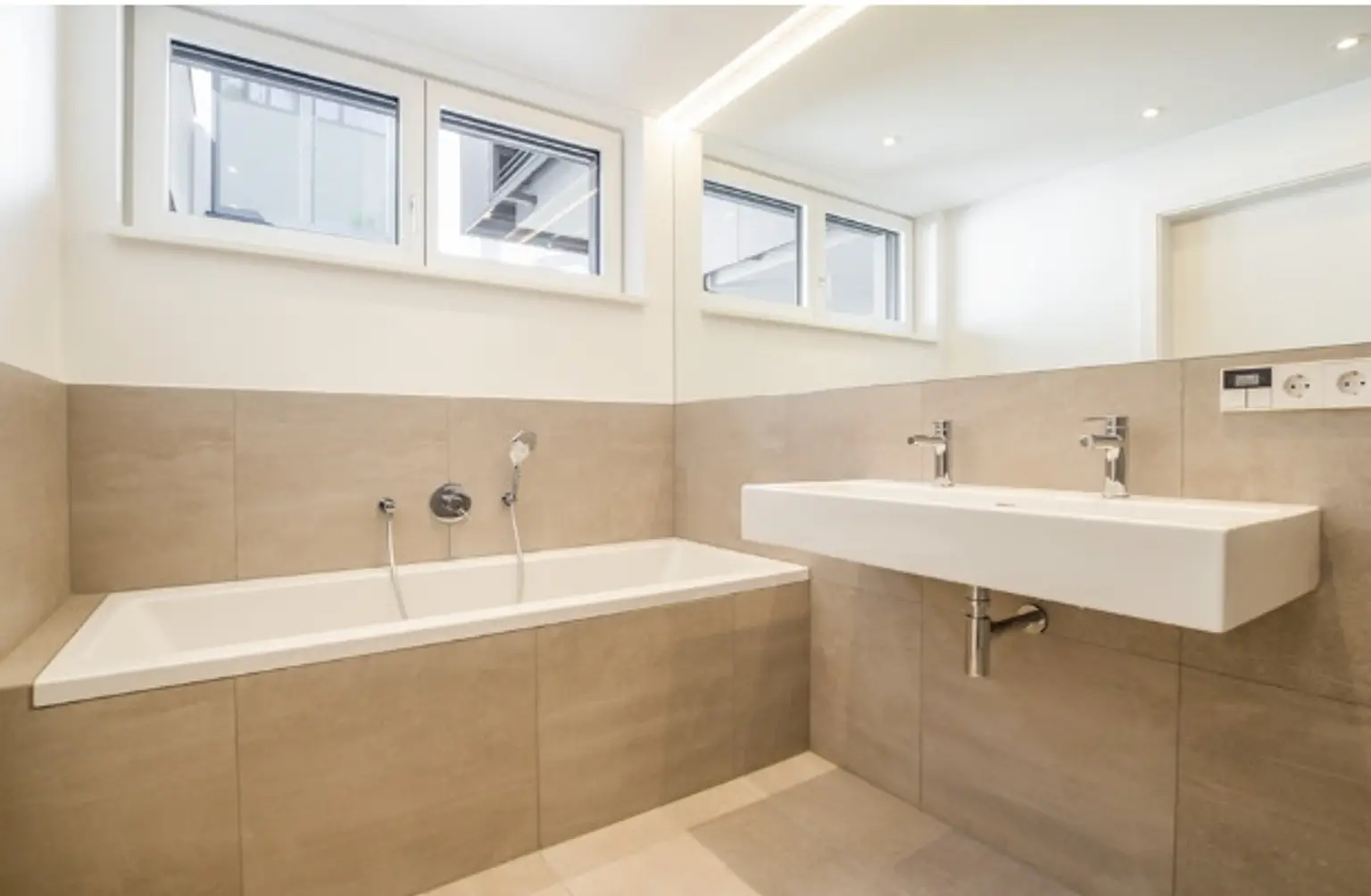 ZUR SCHÖNEN AGNES – Erstbezug: 3-Zimmer-Dachgeschoss-Maisonette mit Dachterrasse & Weinbergblick in Sievering // PROVISIONSFREI