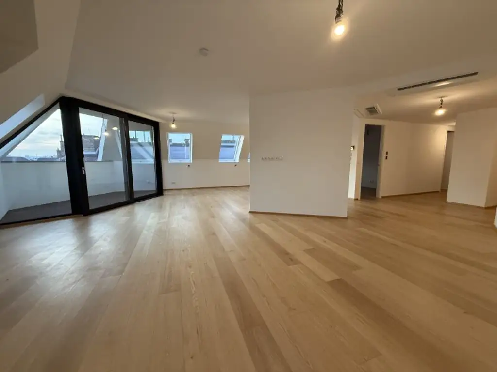 Traumhafte DG-Wohnung in 1020 Wien: 4 Zimmer, vollsaniert, Loggia & Luxusausstattung!